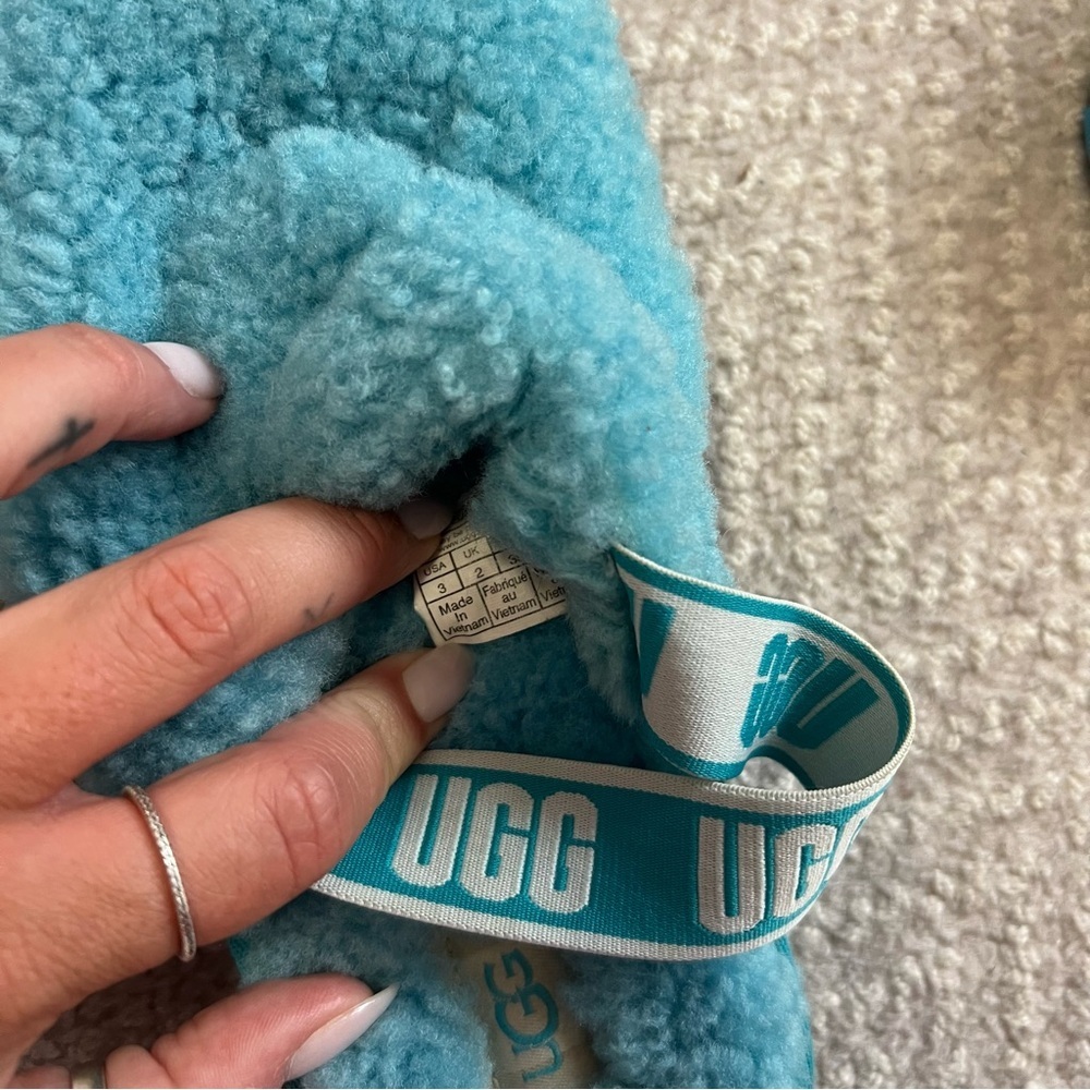 Ugg Fluff Yeah Clogs - Picture 5 of 8